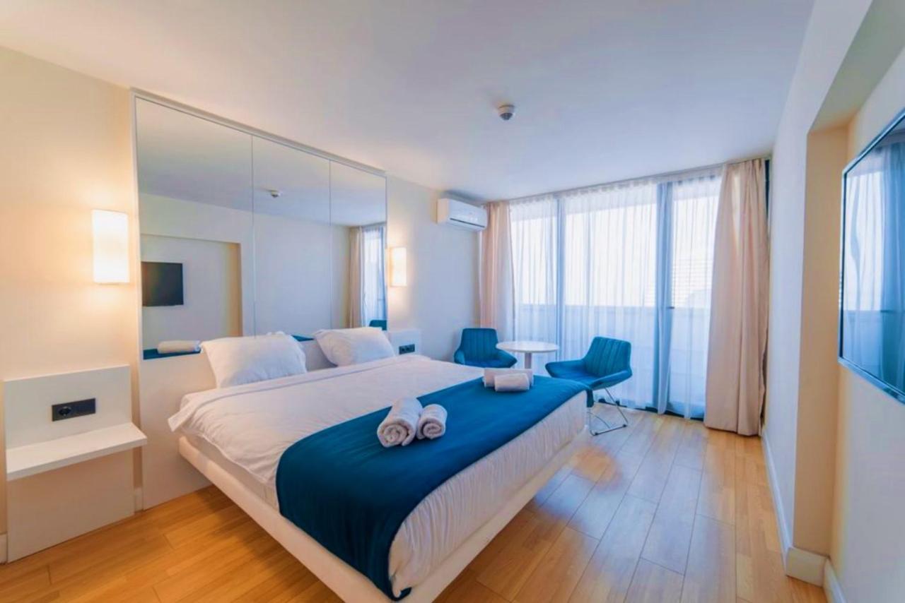 Delux Sea View Aparthotel In Orbi City Batumi Zewnętrze zdjęcie